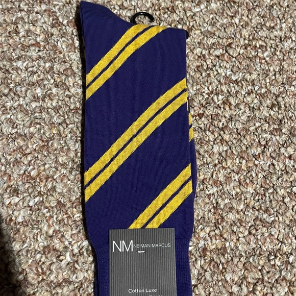 *NWT* Men NEIMAN MARCUS Over The Calf Italian Made Luxe Dress Socks (per pair). - Picture 12 of 16